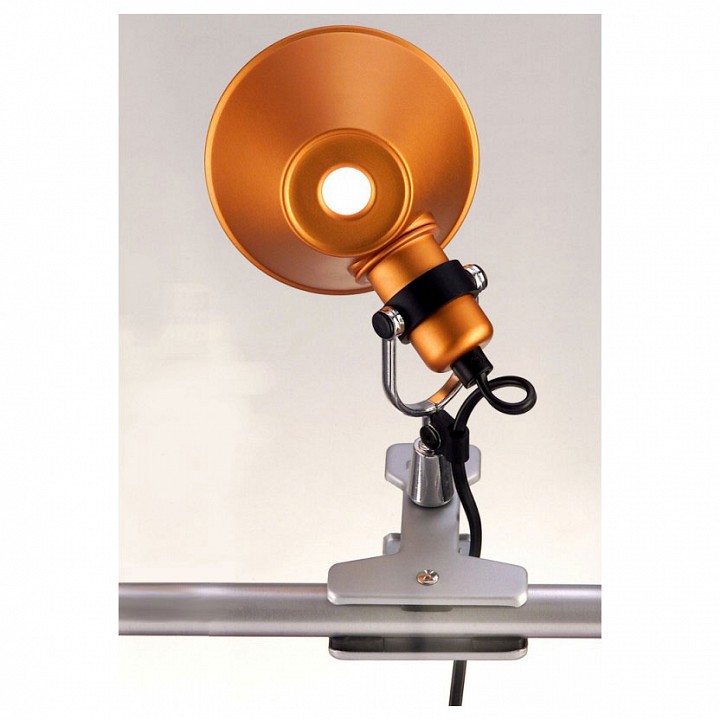 Настольная лампа офисная Artemide A010860